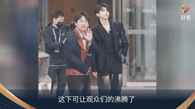 JackeyLove回归赛场，出色防守首场状态亮眼，独行侠观众沸腾！